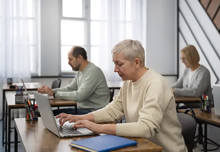 Curso  de Informática para Aposentados e Pensionistas 