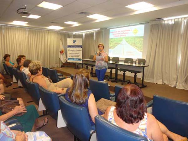 Dia Internacional da Mulher em Santos