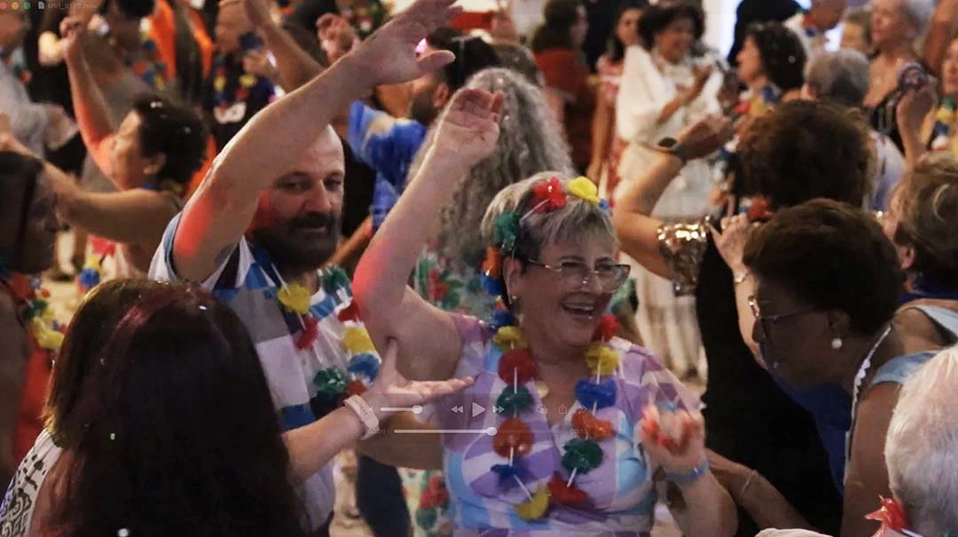 Associados se divertindo na festa