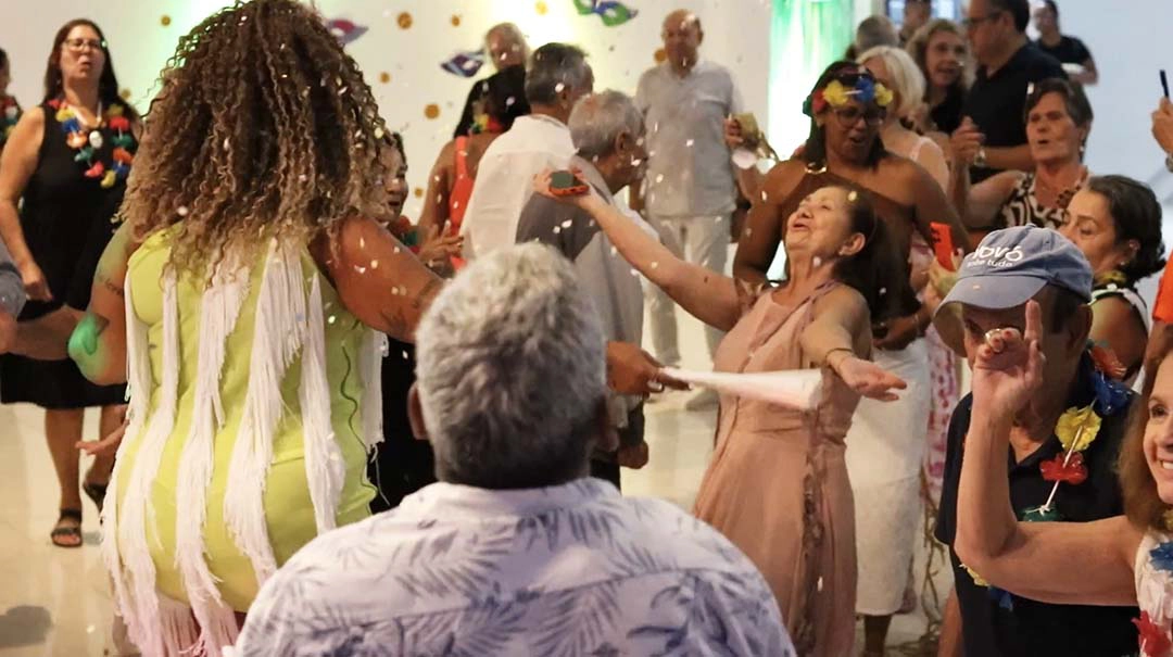 Associados se divertindo na festa