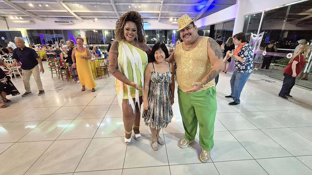 Associados se divertindo na festa