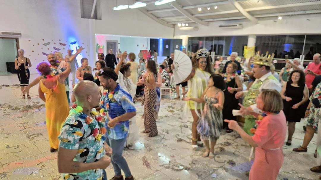 Associados se divertindo na festa