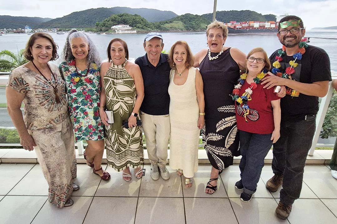 Associados se divertindo na festa