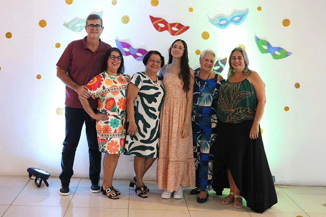 Associados se divertindo na festa