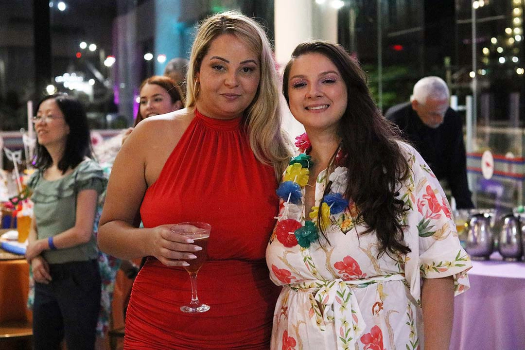 Associados se divertindo na festa