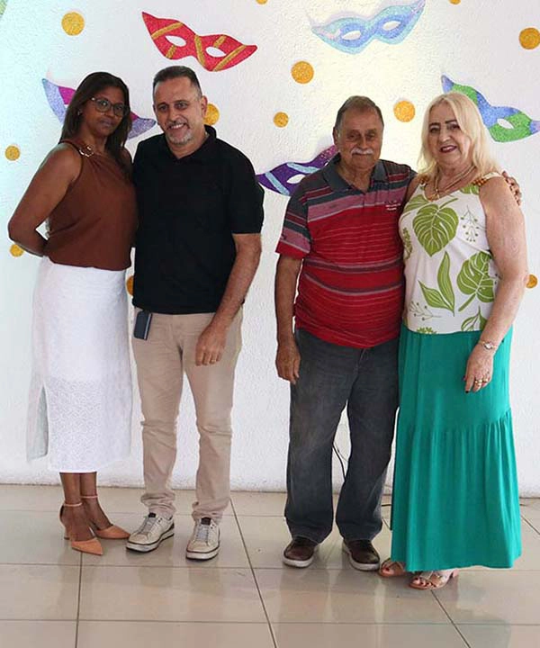 Associados se divertindo na festa