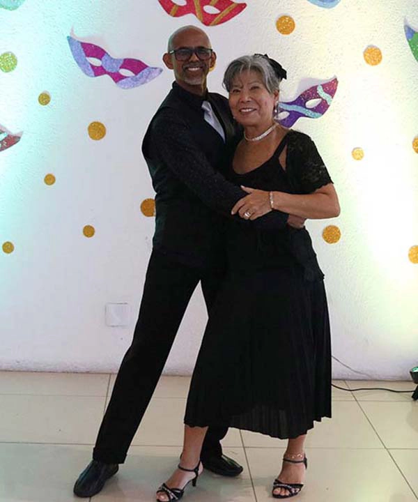 Associados se divertindo na festa