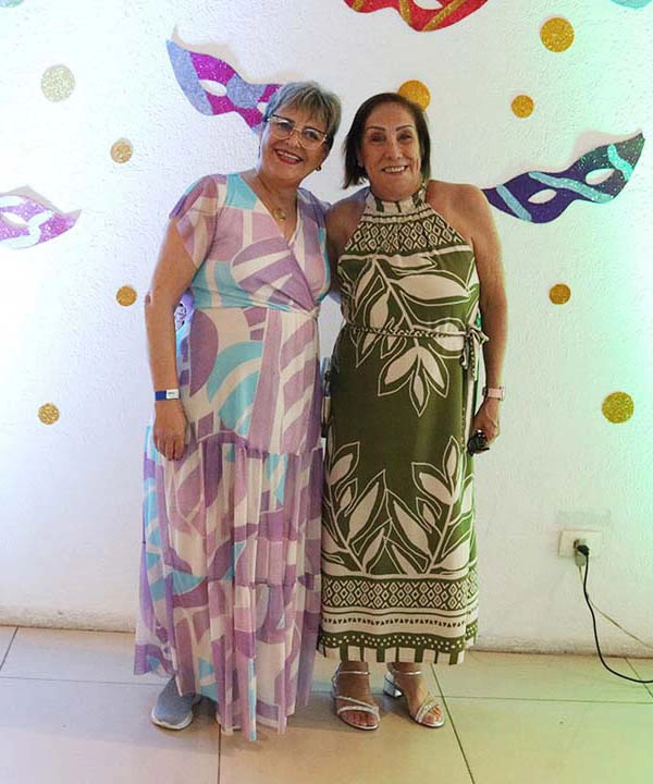 Associados se divertindo na festa